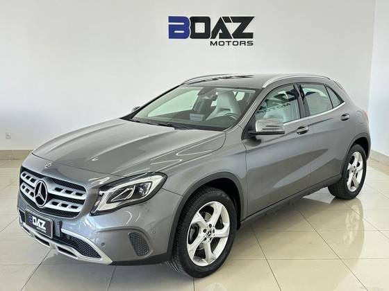 MERCEDES-BENZ GLA 200 1.6 CGI FLEX ADVANCE 7G-DCT